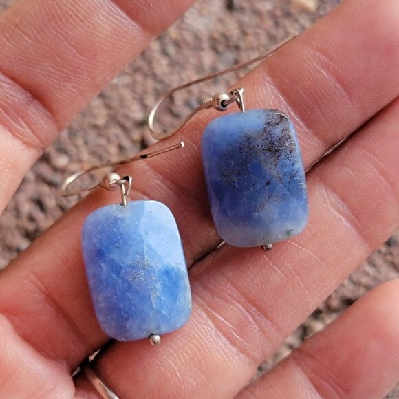 Natural blue opal faceted square 925 sterling silver dangle earrings - Picture 2 of 16